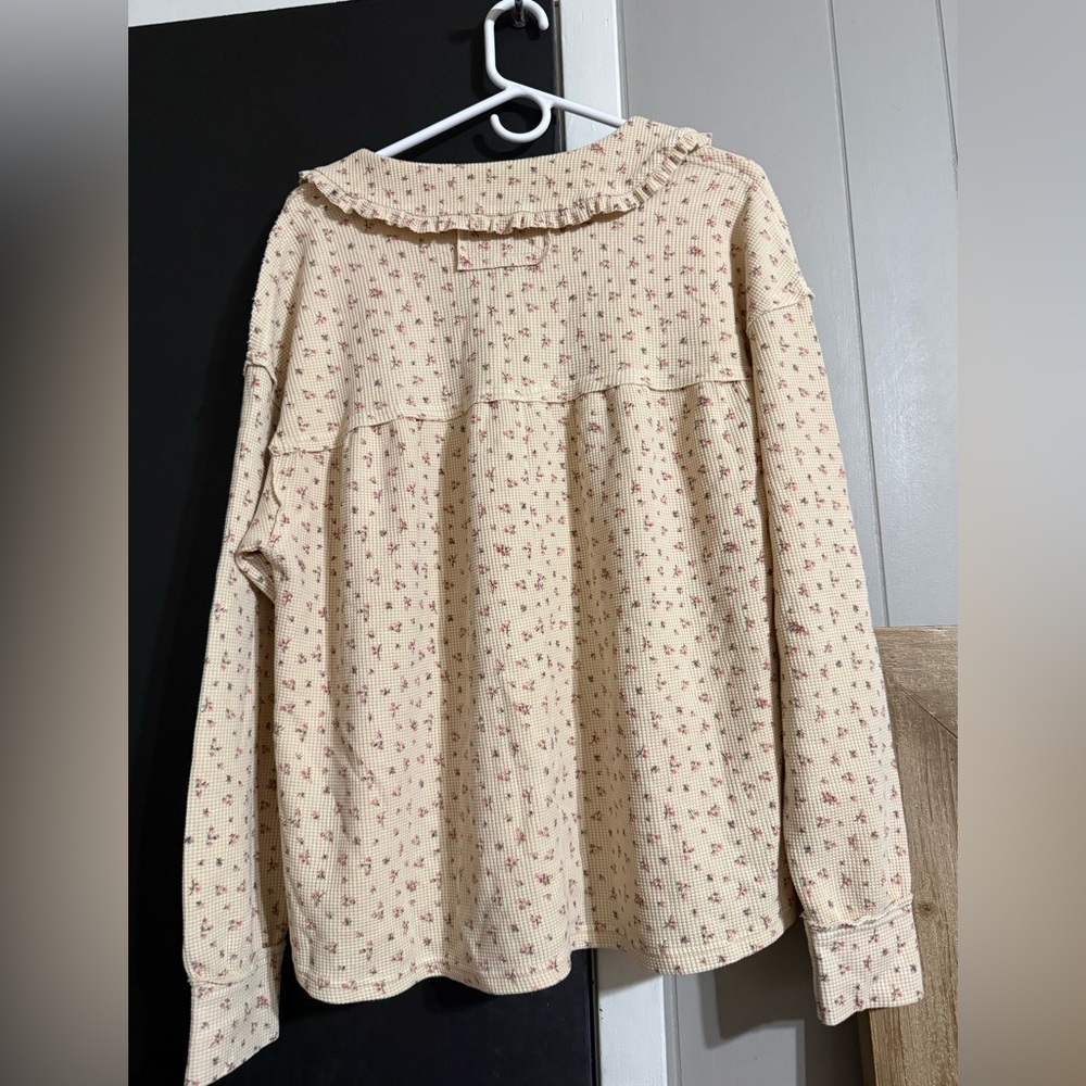 Easel Beige Knit Top - Picture 2 of 4